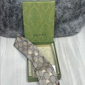 Gucci GG Bee Scarf/Head Wrap